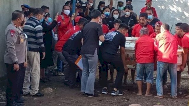 Jenazah Brigadir J Diangkat Untuk di Mulai di Autopsi Ulang (Foto:Istimewa)