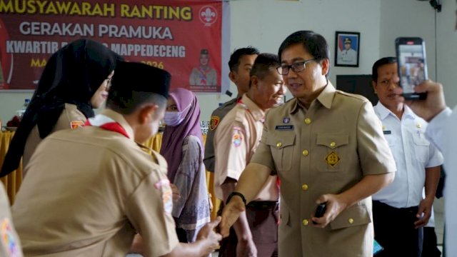 Wakil Bupati Luwu Utara, Suaib Mansur saat menghadiri Musyawarah Ranting Gerakan Pramuka Kecamatan Mappedeceng. (Humas)