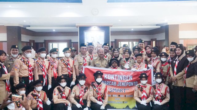 Bupati Jeneponto, Iksan Iskandar melepas peserta Jambore Nasional di Ruang Panrannuangta, Kantor Bupati Jeneponto.