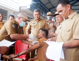 Pj Bupati Ultimatum ASN Pemkab Buteng yang Belum Vaksin