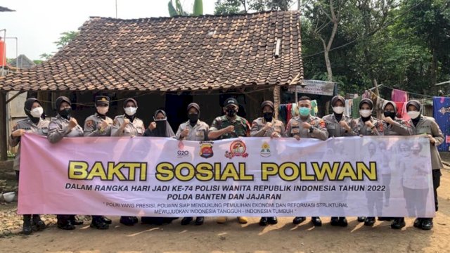 Kegiatan bakti sosial yang digelar Polwan Polda Banten, Selasa (2/8/2022). (Foto: Istimewa)