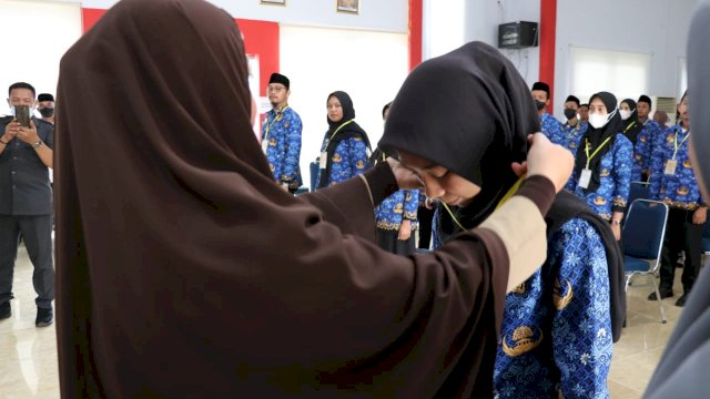 Asisten Pemerintahan dan Kesejahteraan Rakyat, Aini Endis Anrika mewakili Bupati Luwu Timur menutup Pelatihan Dasar (Latsar) Calon Pegawai Negeri Sipil (CPNS) Formasi Umum Tahun 2021.