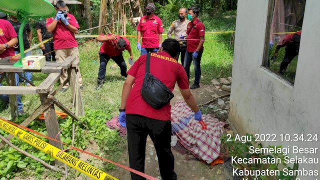 Tempat kejadian menantu aniaya mertua hingga tewasz di Desa Gayung Bersambut, Kecamatan Selakau, Kabupaten Sambas, Kalimantan Barat. (Istimewa)