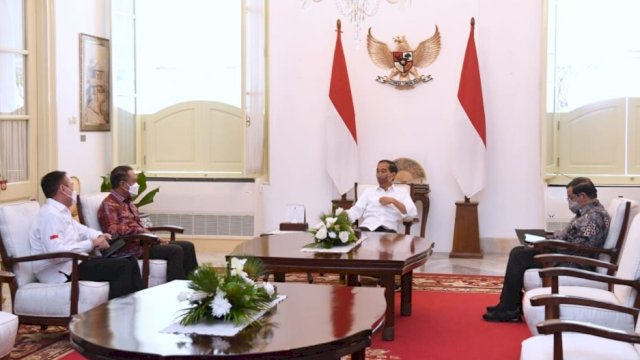 Presiden Jokowi terima Menpors Zainudin Amali, dan Ketum PSSI M. Iriawan di Istana Negara, Jakarta. (Foto: Istimewa)