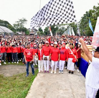 Sulsel Anti Mager Bersama Ribuan warga Torut, Andi Sudirman: Getarkan Toraja Utara, Kita Harus Bergerak