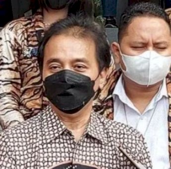 Mantan Menpora Roy Suryo Resmi Ditahan di Polda Metro Jaya