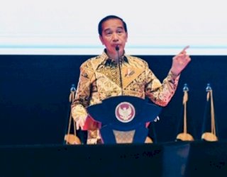 Tiket Pesawat Mahal, Presiden Jokowi Tegur Dua Menteri