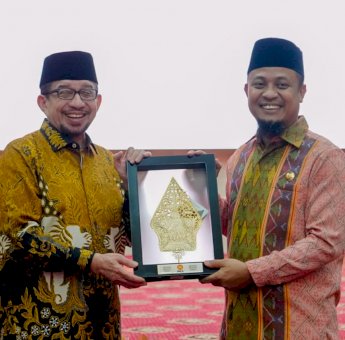 Ketua Majelis Syuro PKS Salut Dengan Semangat Andi Sudirman Melayani Masyarakat Sulsel