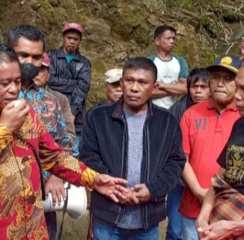 Gubernur Andi Sudirman Instruksikan Pemenuhan Bantuan untuk Korban Kebakaran di Torut, Disalurkan Bupati Yohanis Bassang