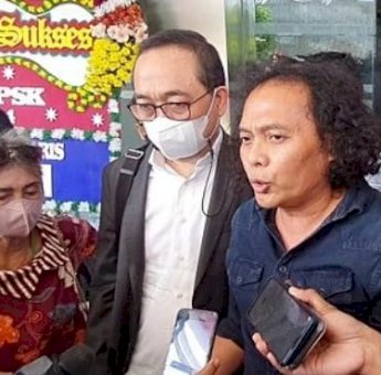 Deolipa Yumara Kuasa Hukum Bharada E Datangi LPSK Ajukan Justice Collaborator