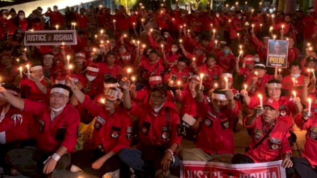 Aksi Solidaritas 3000 Lilin Dan Doa Bersama Untuk Brigadir J di Taman Ismail Marzuki, Jakarta, Senin (8/8) (Foto: Istimewa)