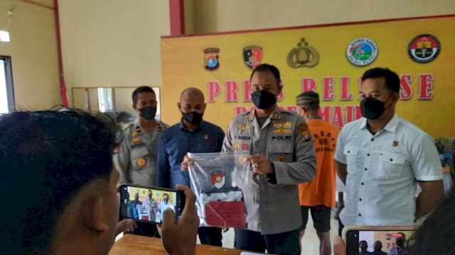 Kapolres Majene AKBP Febryanto Siagian, Memimpin Langsung Gelaran Pres Rilis Kasus Pencabulan.(Istimewa)