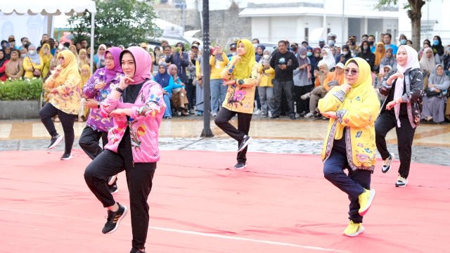 Lomba Senam Sehat Nusantara di taman Kalong Watansoppeng Sambut HUT RI ke-77 tahun 2022.(Istimewa)