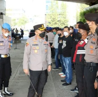 278 Personel Polres Jakarta Barat Disiagakan, Kawal Unjuk Rasa Buruh di DPR