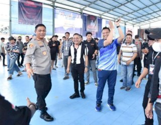 Kapolrestabes dan Dirut PDAM Makassar Kompak Buka Futsal Competiton