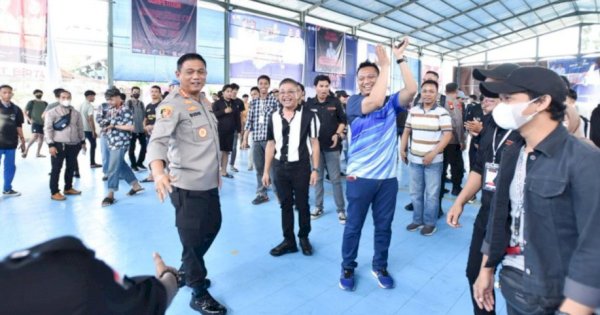 Kapolrestabes dan Dirut PDAM Makassar Kompak Buka Futsal Competiton