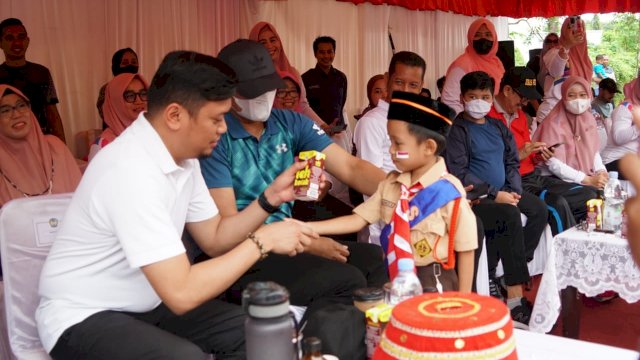 Puluhan regu dari berbagai pelajar di Kabupaten Gowa mengikuti gerak jalan dalam rangka HUT RI ke-77 Tahun. (Dok. Humas Gowa)