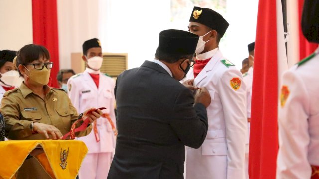 Wakil Gubernur NTT Kukuhkan Paskibraka 2022. (Foto: Istimewa)