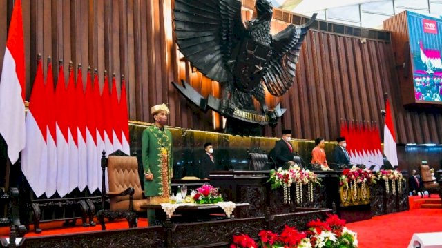 Presiden Joko Widodo saat menghadiri Sidang Tahunan MPR RI dan Sidang bersama DPR RI dan DPD RI Tahun 2022 di Ruang Rapat Paripurna, Gedung Nusantara MPR/DPR/DPD RI, Jakarta, Selasa (16/08/2022). (Foto: Istimewa)
