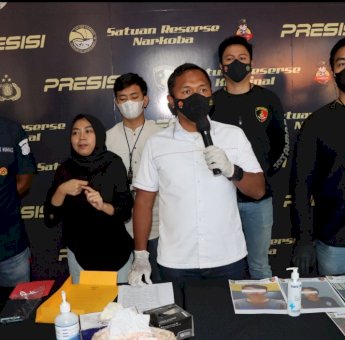 Kerap Resahkan Warga, Enam Begal Spesialis Rampas Motor Dibekuk Polres Metro JakBar