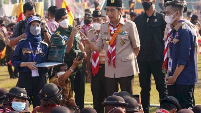 Presiden Joko Widodo saat meninjau Pelaksanaan Jambore Nasional ke-XI Tahun 2022. (Foto: Istimewa)