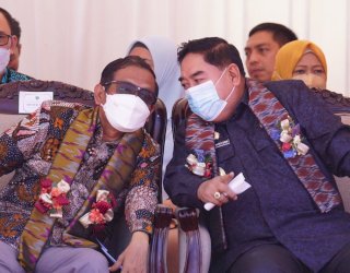 Abdul Hayat Dampingi Mahfud MD Resmikan Mal Pelayanan Publik Empat Daerah di Sulsel