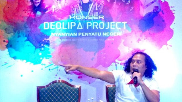 Deolipa Yumara Mantan Kuasa Hukum Bharada E, Dalam Konser Press Confrence, Senin (22/08/2022) (Foto: Wahyu Widodo republiknews.co.id)