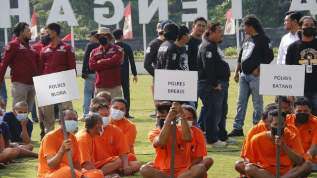 Para Tersangka Pelaku Judi Dari Wilayah Jateng Dihadirkan Saat Press Confrence (Istimewa)