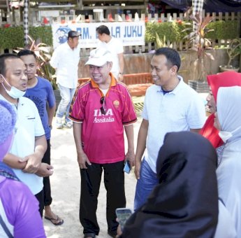 Di Takalar, Andi Sudirman Minta Pembangunan Tanggul Penahan Abrasi Direalisasikan Secepatnya