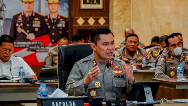 Kapolda Metro Jaya Irjen pol Fadil Imran Saat Gelar Rapat Bersama Jajarannya, Sampaikan Atensi Kapolri (Foto: Istimewa)