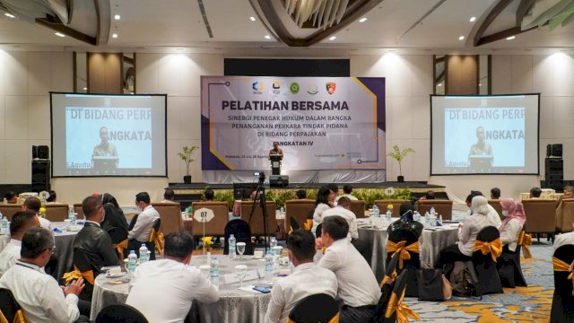 DJP Sulselbarta menggelar Pelatihan Bersama Sinergi Penegak Hukum dalam Rangka Penanganan Tindak Pidana di Bidang Perpajakan, di Claro Hotel Makassar. (Dok. DJP Sulselbarta)