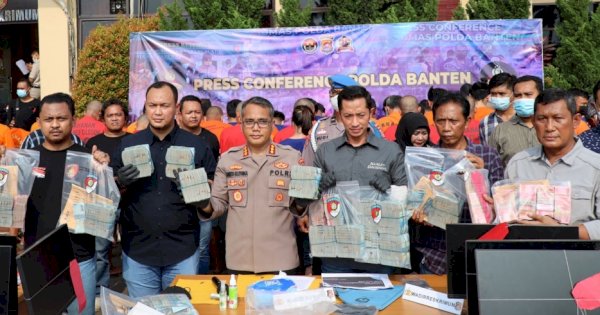 Polda Banten Sita Uang Hampir 1 M dari 65 Tersangka Pelaku Judi