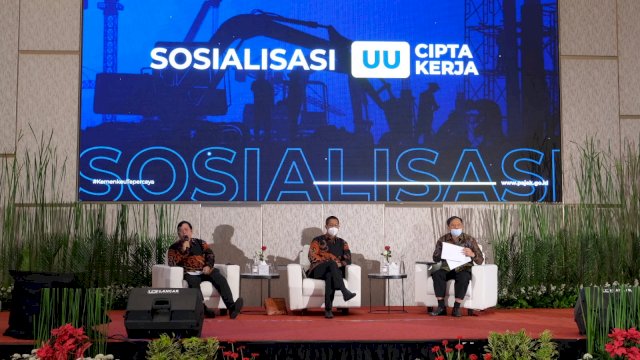 DJP saat melaksanakan sosialisasi lanjutan terkait UU Cipta Kerja. (Dok. DJP Sulselbarta)