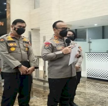 Pemeriksaan Isteri Ferdy Sambo Belum Selesai, Dihentikan Sementara