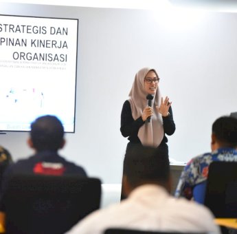 Jadi Pembicara Latpim di LAN Makassar Bupati Indah Bahas Isu Strategis Dan Kepemimpinan Organisasi