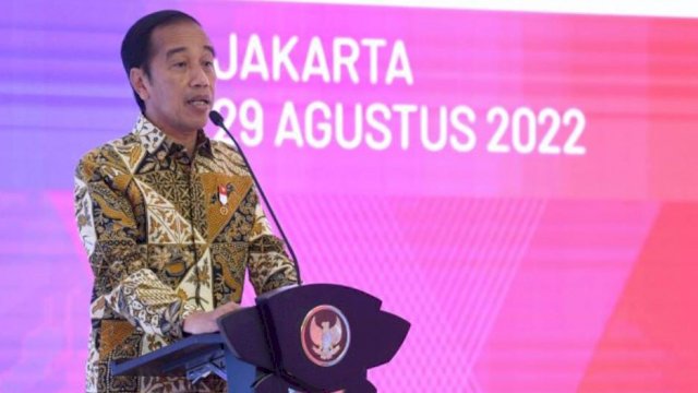 Presiden Joko Widodo memberikan sambutan saat Peluncuran KKP dan QRIS Antar Negara di Gedung Thamrin Bank Indonesia, Senin (29/08/2022). (Foto: Istimewa)