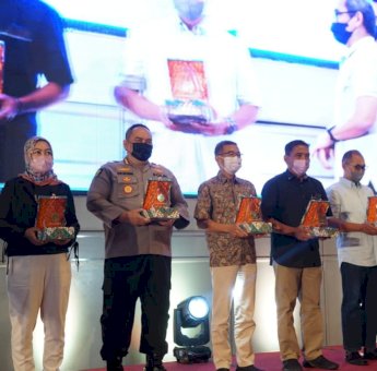 Polda Jatim Terima Penghargaan BPJS Kesehatan