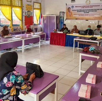 Gelar Program PKM di Bone, Dosen PGSD UNM Sosialisasikan Cara dan Tahapan Penilaian Status Gizi Siswa