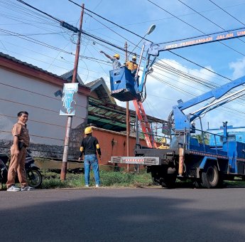 Respon Cepat Aduan Warga, Pemkot Parepare Lakukan Pemeliharaan Jaringan Lampu Jalan di Dua Titik
