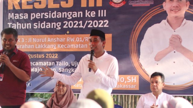 Ketua DPRD Kota Makassar, Rudianto Lallo saat menggelar reses di Kelurahan Lakkang, Kecamatan Tallo, Makassar, Jumat (5/8/2022). (Foto: Istimewa)