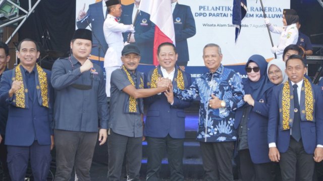 Suasana pelantikan Arham Basmin sebagai ketua DPD NasDem Kabupaten Luwu, Minggu (7/8/2022). (Foto: Istimewa)