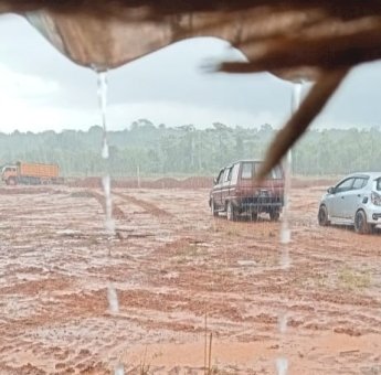Intensitas Hujan Tinggi, Proses Penimbunan Stadion Malili Terhambat