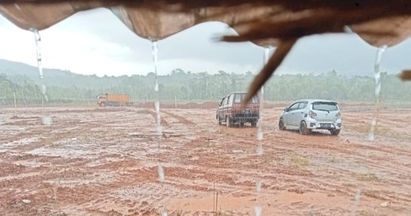 Intensitas Hujan Tinggi, Proses Penimbunan Stadion Malili Terhambat