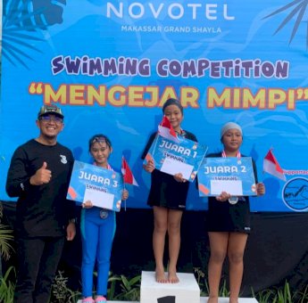 30 Siswa SD di Makassar Ramaikan Swimming Competition Novotel Makassar
