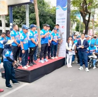 Lepas Peserta Jalan Santai HUT ke-98 PDAM Makassar, Ini Pesan Wali Kota Danny Pomanto