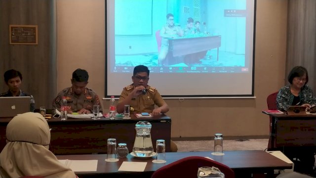 Kepala Dinas Komunikasi Informatika Statistik dan Persandian (Diskominfo-SP) Amson Padolo, saat menjadi pembicarapada Diskusi Publik dan Diseminasi SNP, Selasa (9/8/2022). (Istimewa)
