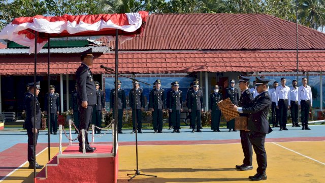 Ket : Rumah Tahanan Negara Kelas IIB Pinrang menggelar upacara peringatan Puncak Hari Dharma Karya Dhika (HDKD) ke-77 (Foto : Humas Rutan Pinrang)