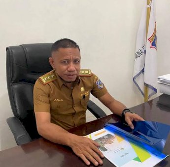 Plt Kadis Kominfo Muna Barat Ancam Pecat Tenaga Honorer yang Malas Berkantor