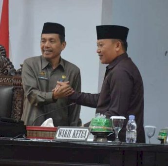 Pemda Luwu Utara Serahkan KUA-PPAS APBD 2023 ke DPRD