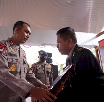 Kapolda Sulbar Lepas 38 Personil Polda Yang Akhiri Pengabdian